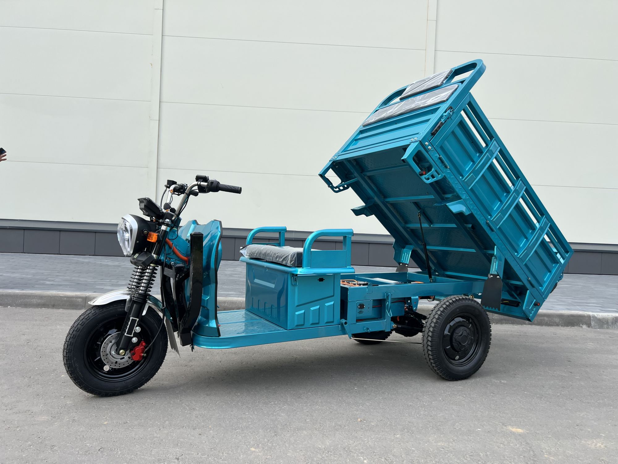 Трицикл IKINGI Q-05